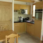 Apartamento Alpine 2 *